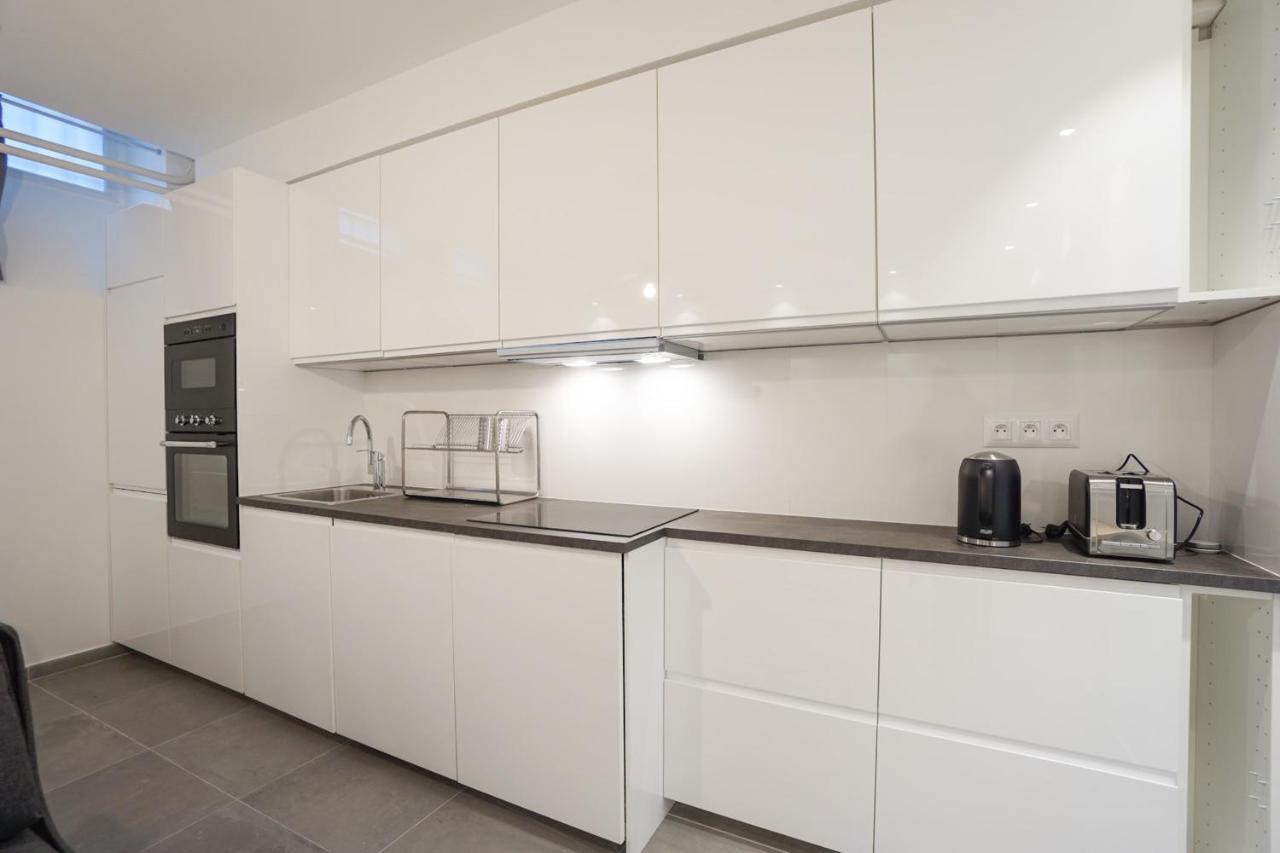 Modern Flat Close To The Eiffel Tower