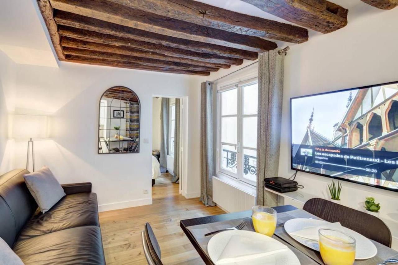 Quiet, Cozy, Design In * Paris