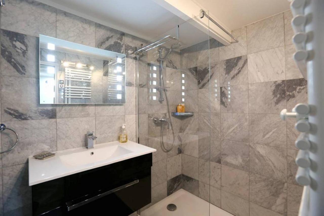 Appartement Remodeled Parisian Paris