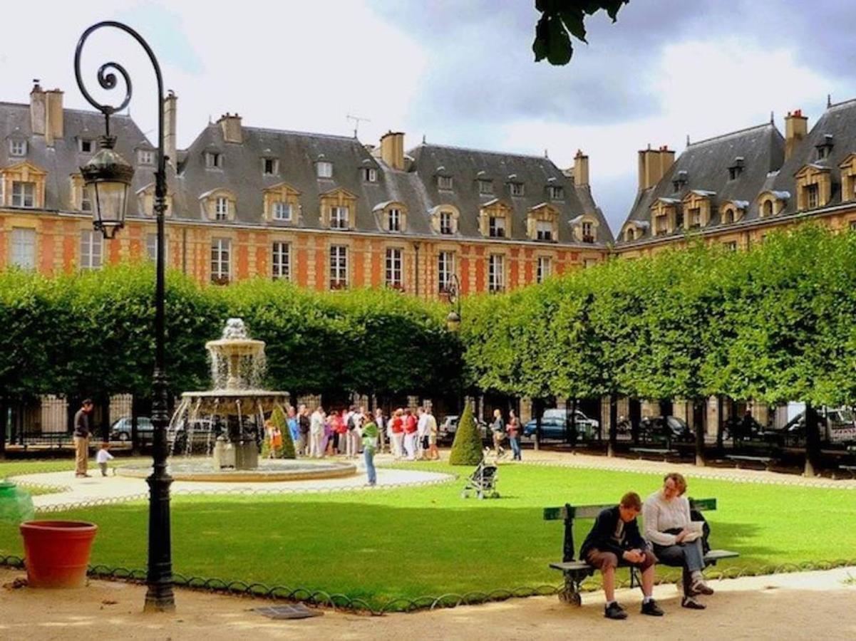 Remodeled Parisian Appartement Paris