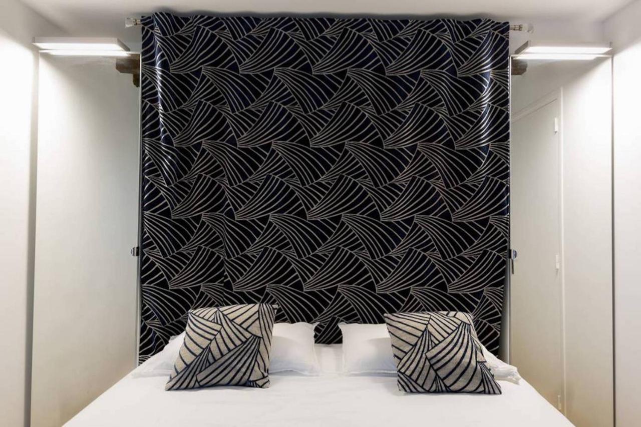 Quiet, Cozy, Design In * Paris
