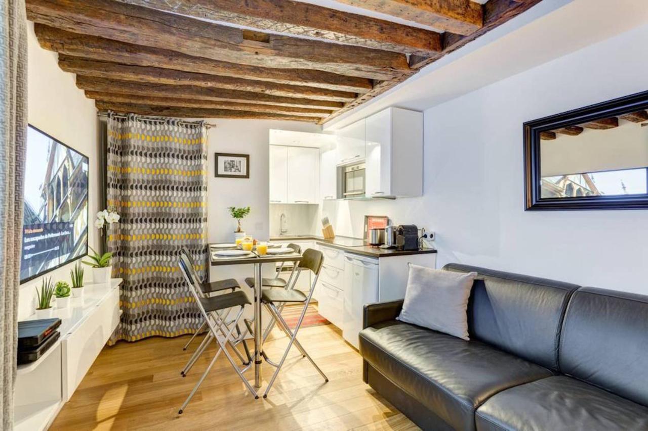Quiet, Cozy, Design In * Paris