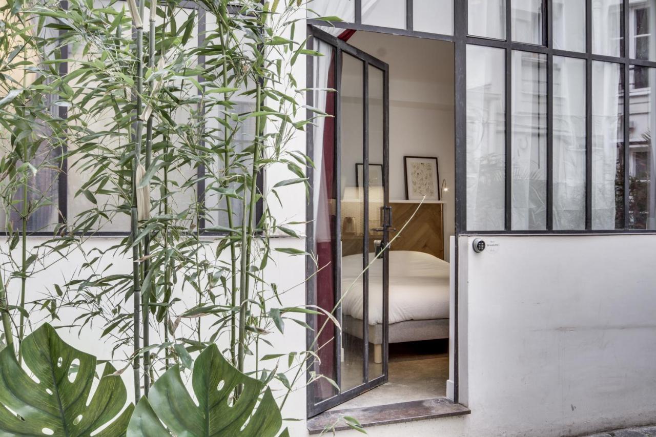 Chez Colette Canal St Martin Paris