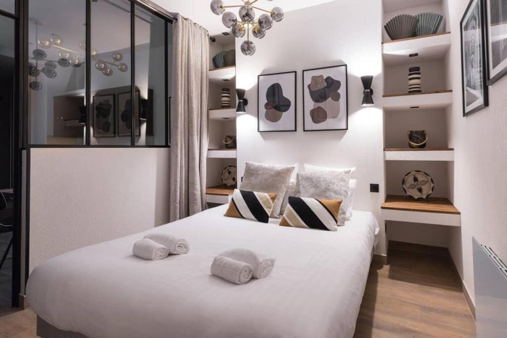 Apartment Hsh Amsterdam St-lazare Luxury & Design 6p-2br Paris