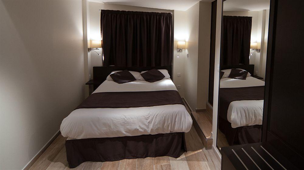 Central Hotel Paris