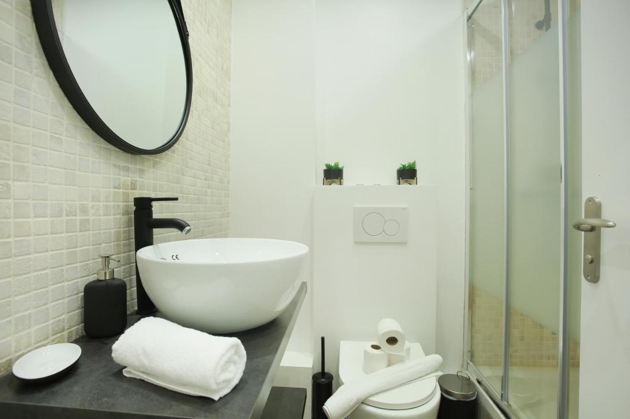 Apartment Rent A - 253, 2bdr Center Of *