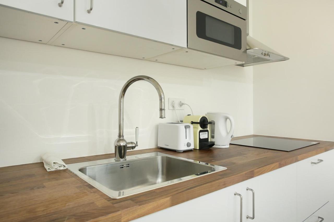 Rent A - 253, 2bdr Center Of Paris