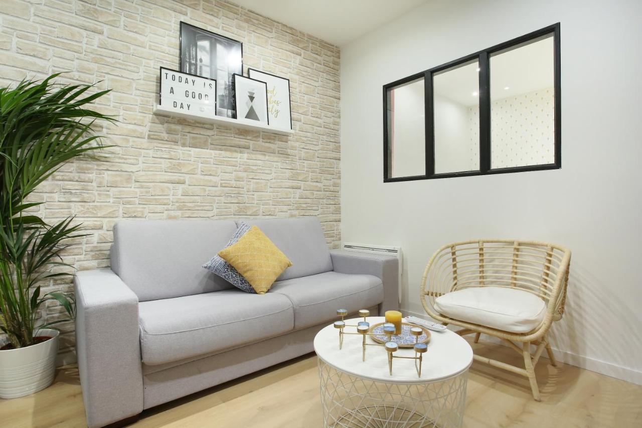 Rent A - 253, 2bdr Center Of Apartment Paris