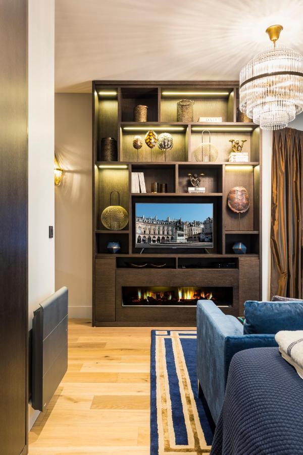 Apartment Luxury Louvre Ii