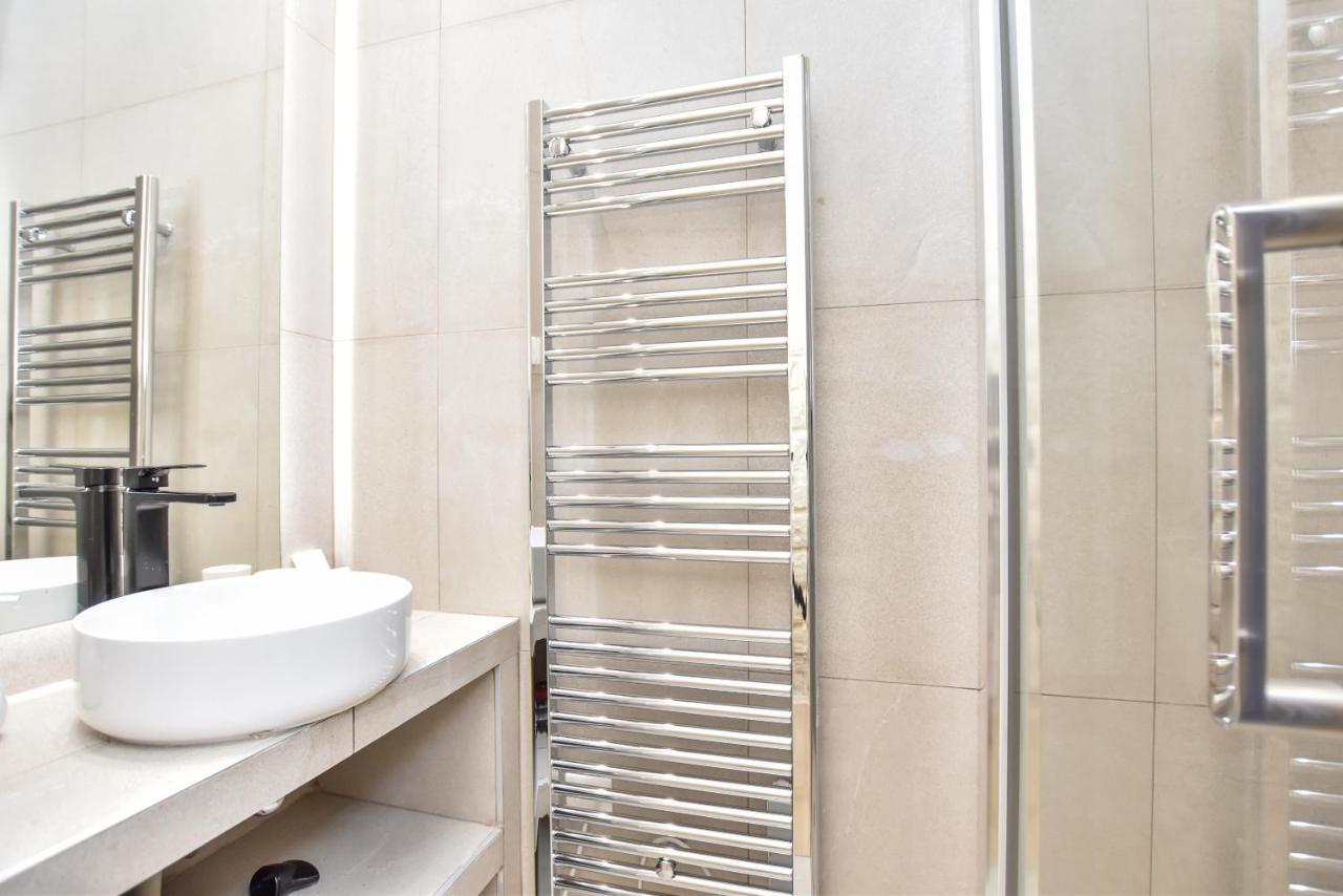 Appartement Spacious - 3br-8p - Moulin Rouge *