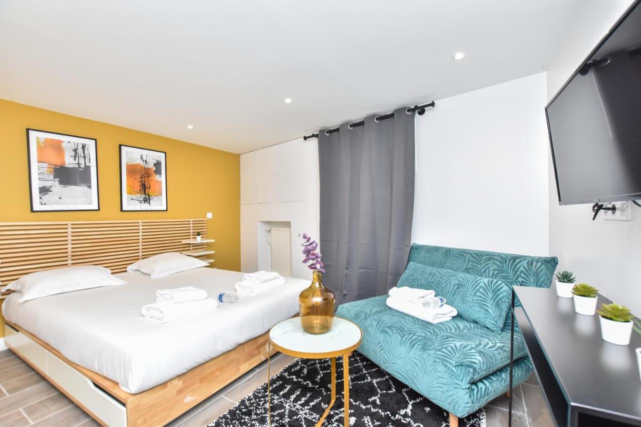 Apartment Cmg Menilmontant / Saint Fargeau Paris