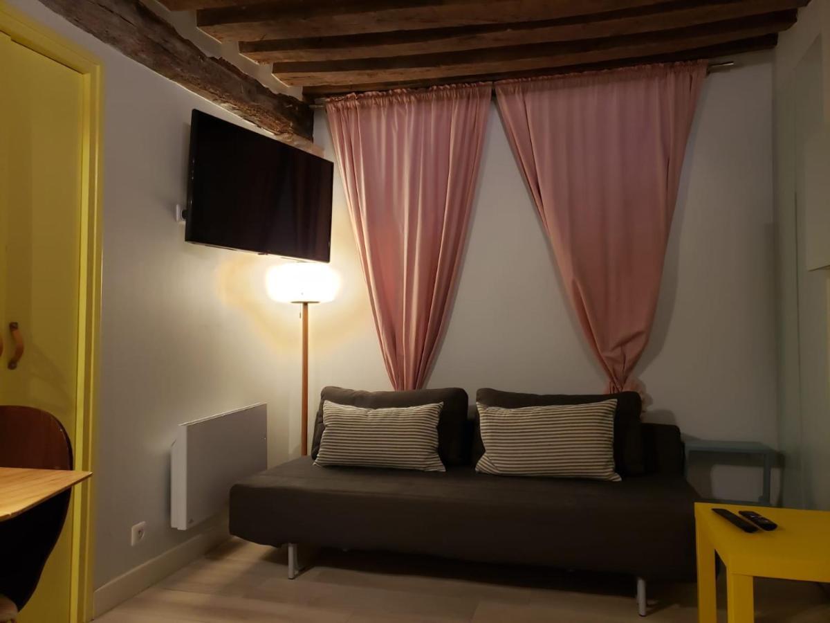 6 Saint Germain Seine *