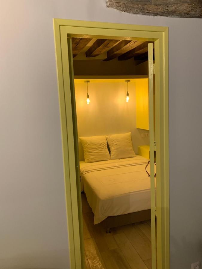 6 Saint Germain Seine *