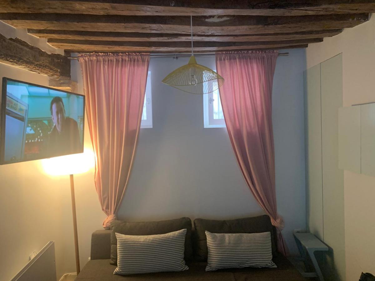 6 Saint Germain Seine *