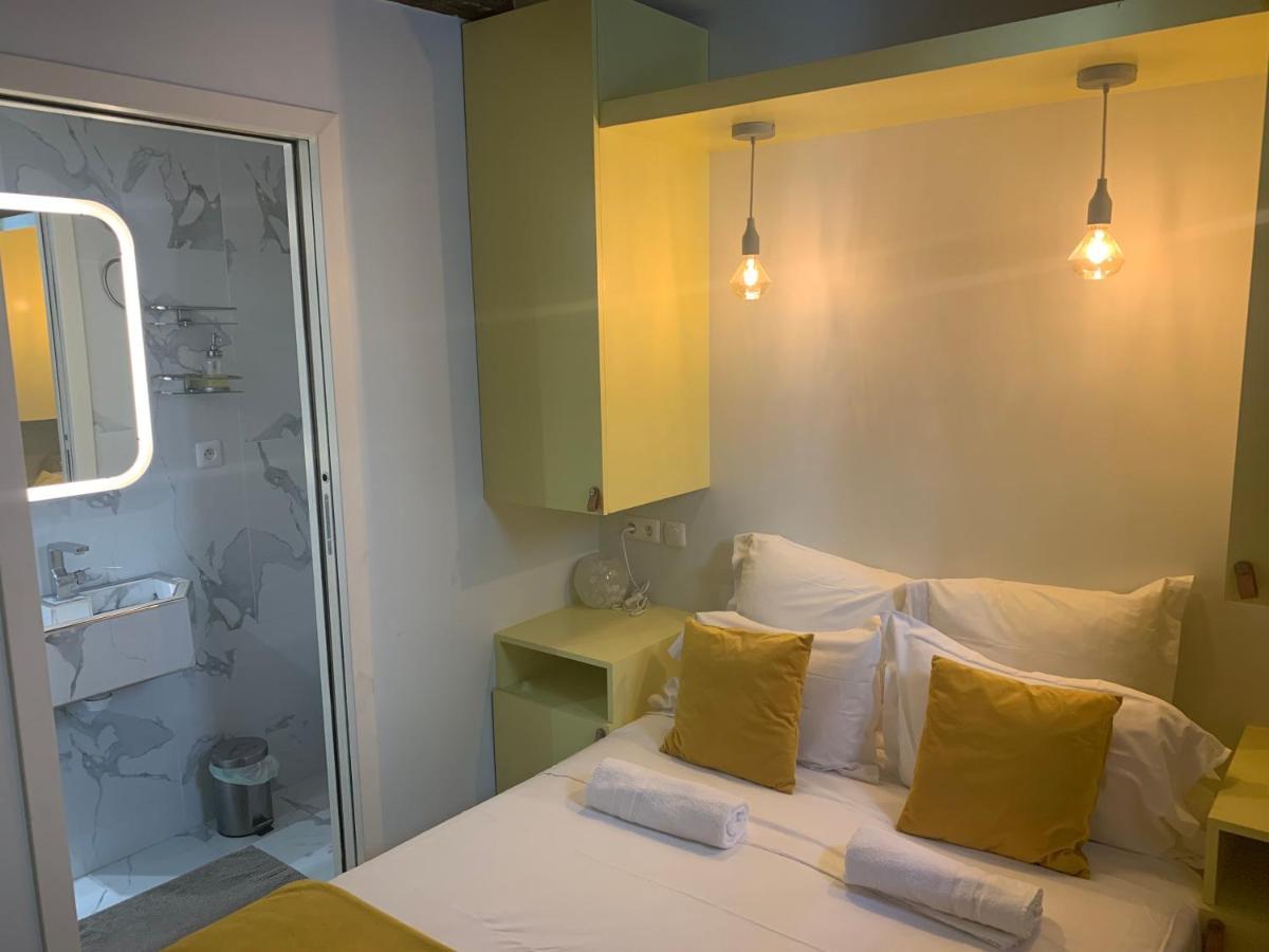 6 Saint Germain Seine * Paris