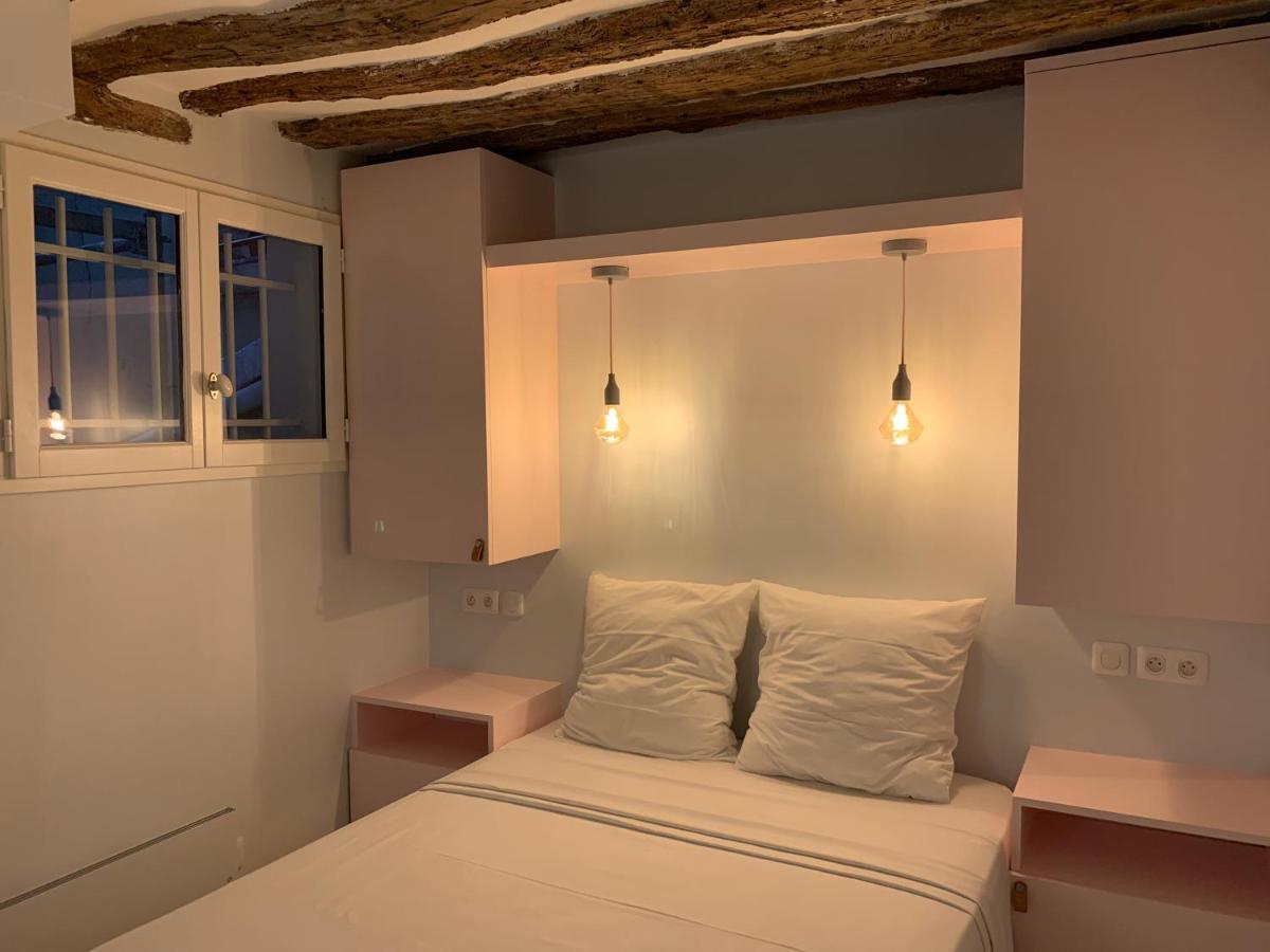 6 Saint Germain Seine Paris