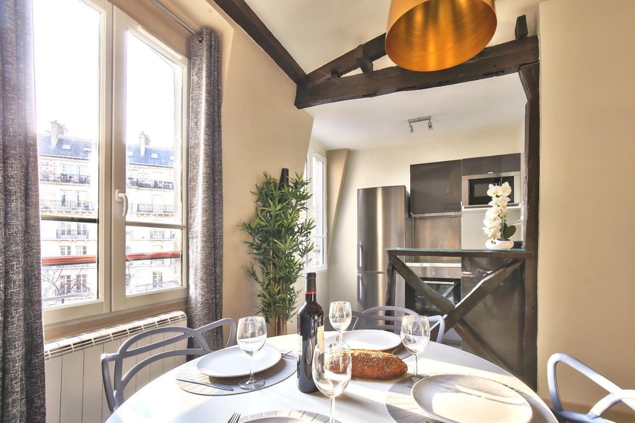 1625 - Champs Elysees - Lovely Apartment *