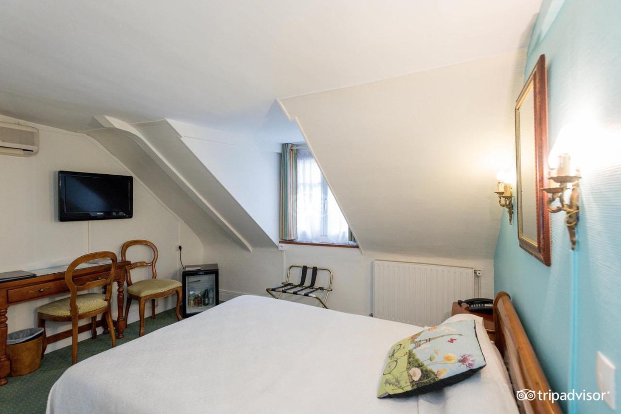 Hotel La Sanguine 2*