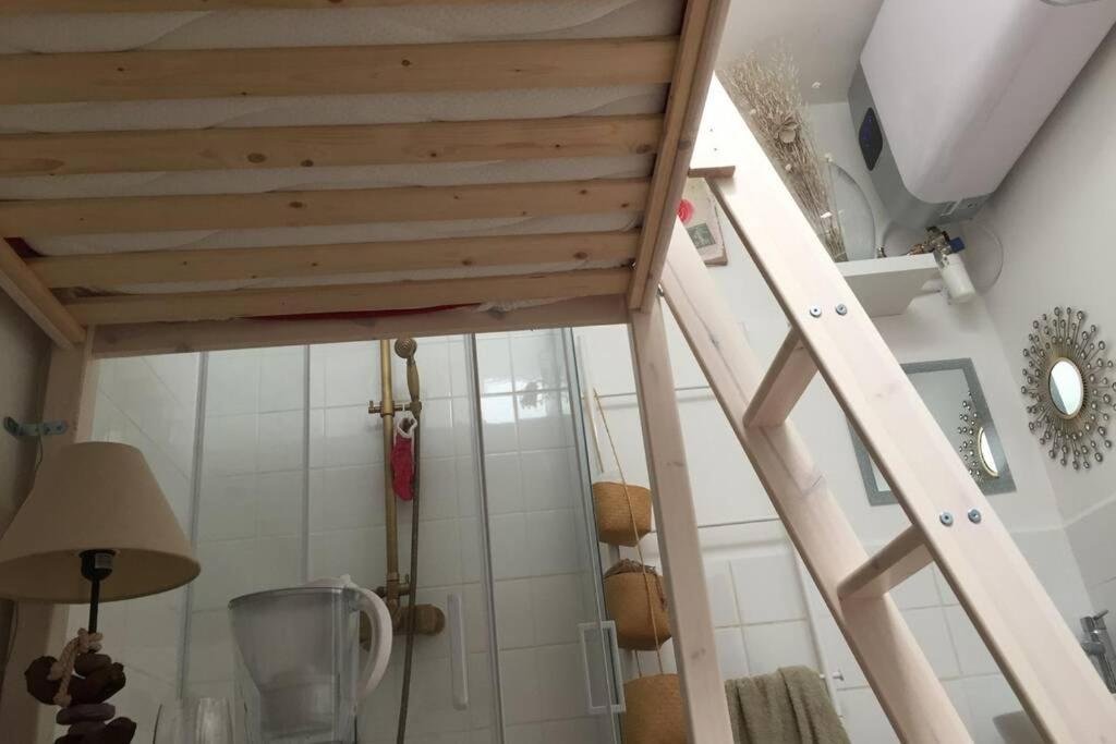 Le Studio De Martine - Wifi - 9e - 5 Min à Pied Du Moulin Rouge - 15 Min à Pied Des Galeries Lafayette Et De Montmartre Apartment Paris