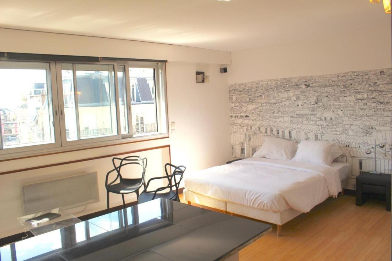 Apartment Short