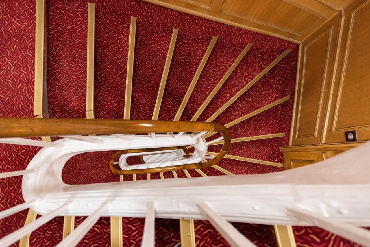 Hotel La Sanguine Paris