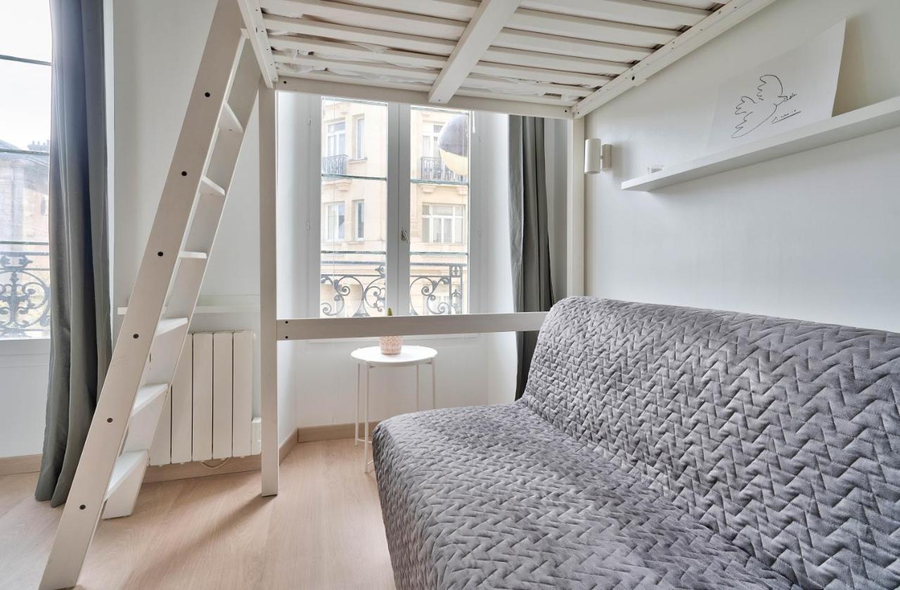 Apartment Pretty Mezzanine In The Heart Of Paris