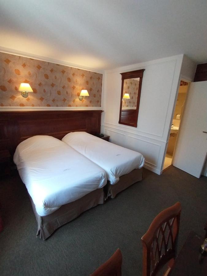 Touring Hotel