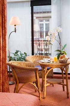 Galileo Champs Elysees Hotel 4*