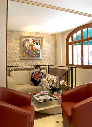 Hotel Monceau Elysees 3*