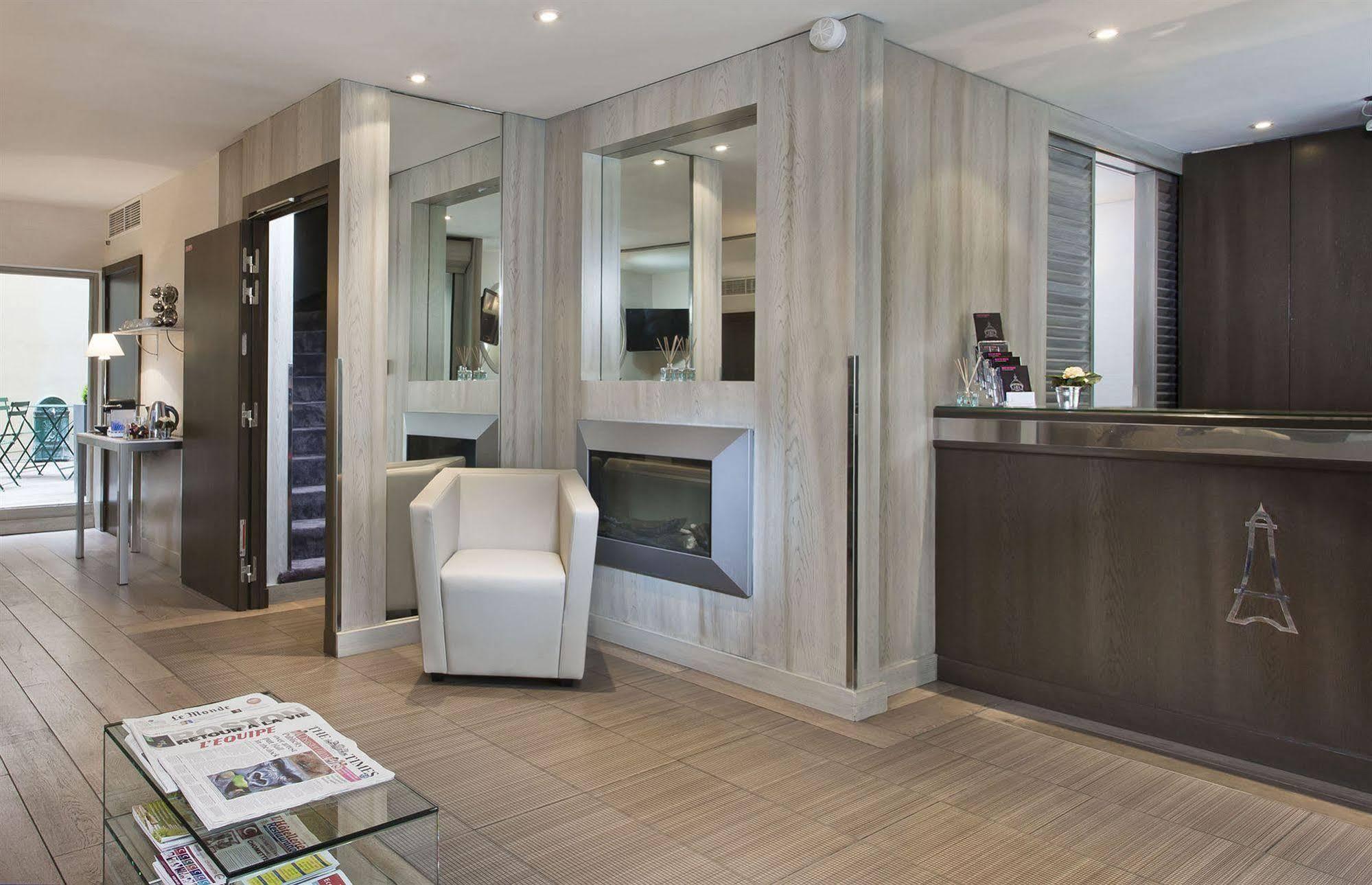 Longchamp Elysees Hotel