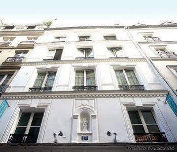 Des Canettes Hotel