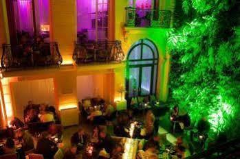 Hotel Pershing Hall