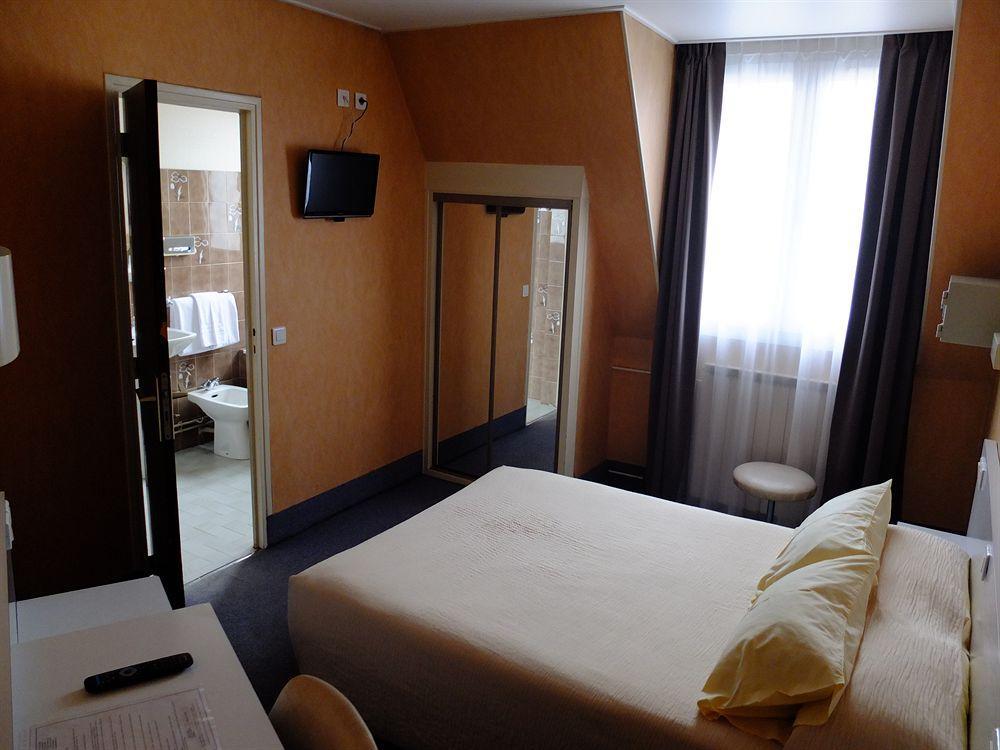 De Flore - Montmartre Hotel Paris
