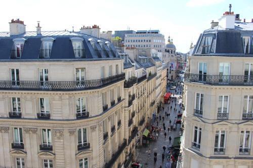 Short Apartment Paris