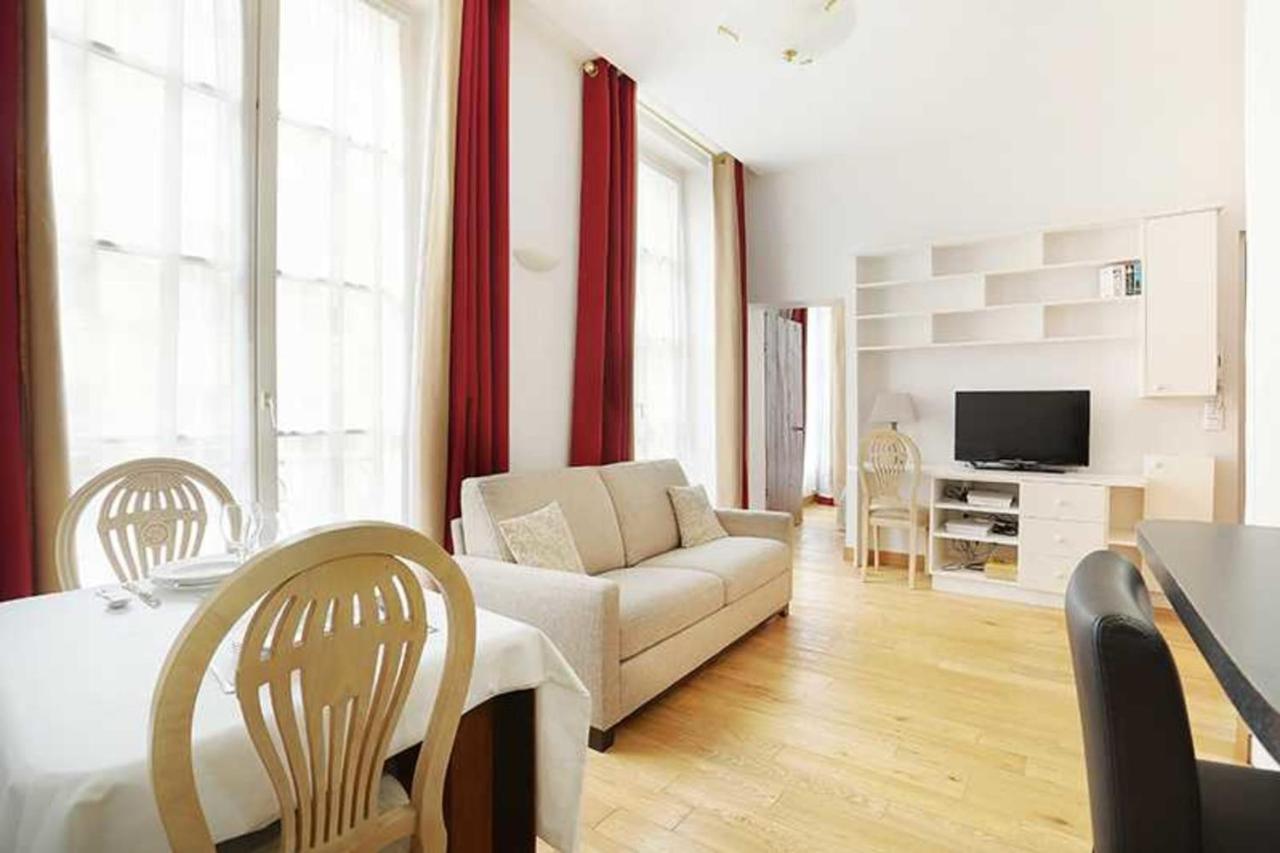 Apartment Marais Paris