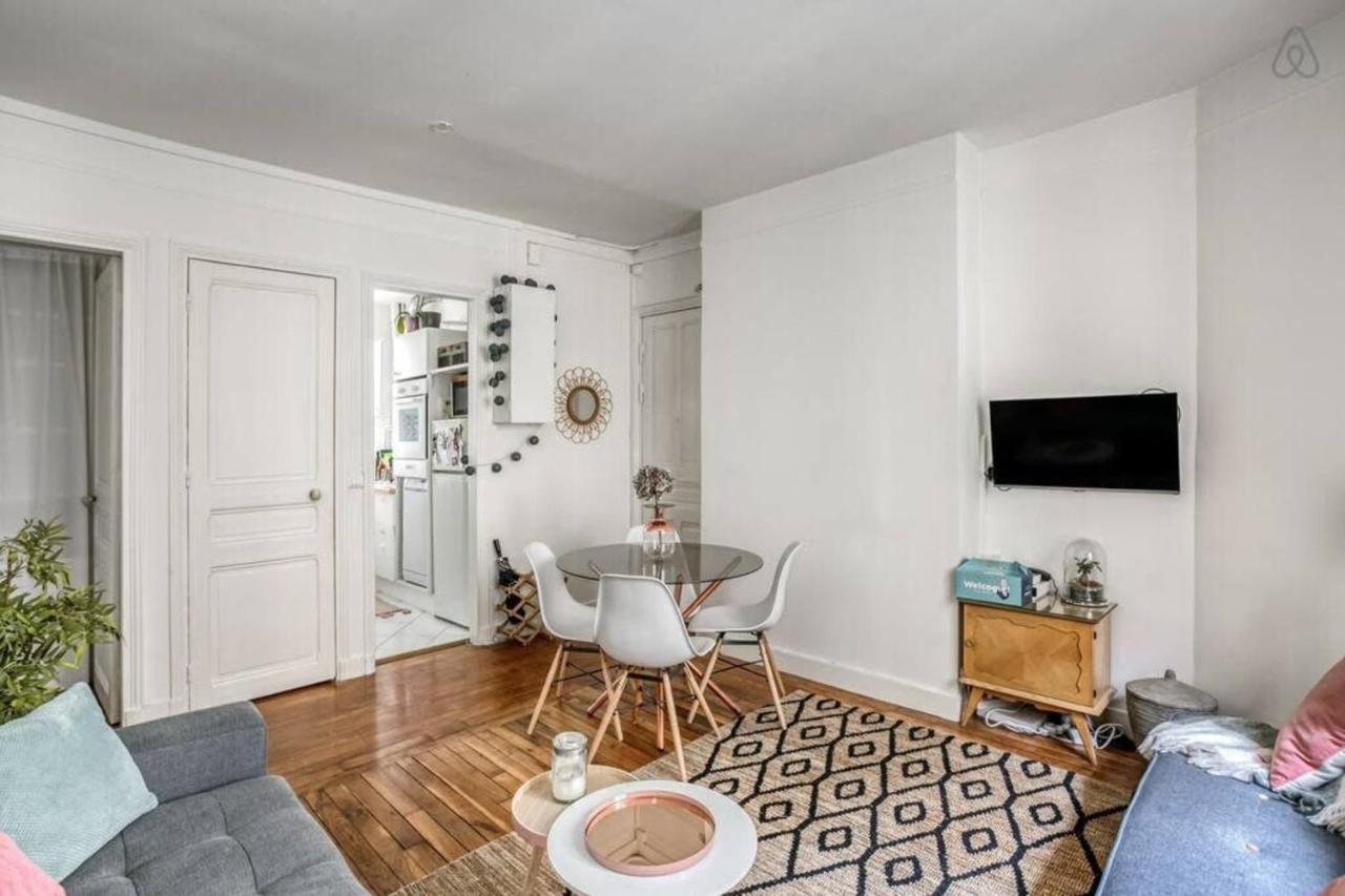 Apartment Stunning 2 Bedrooms In *