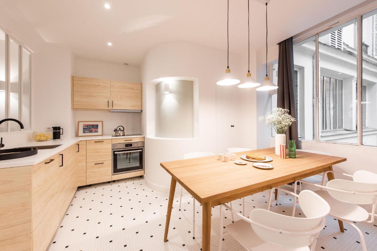And Renovated Parisian Apartment, 6-7 Guests Apartment