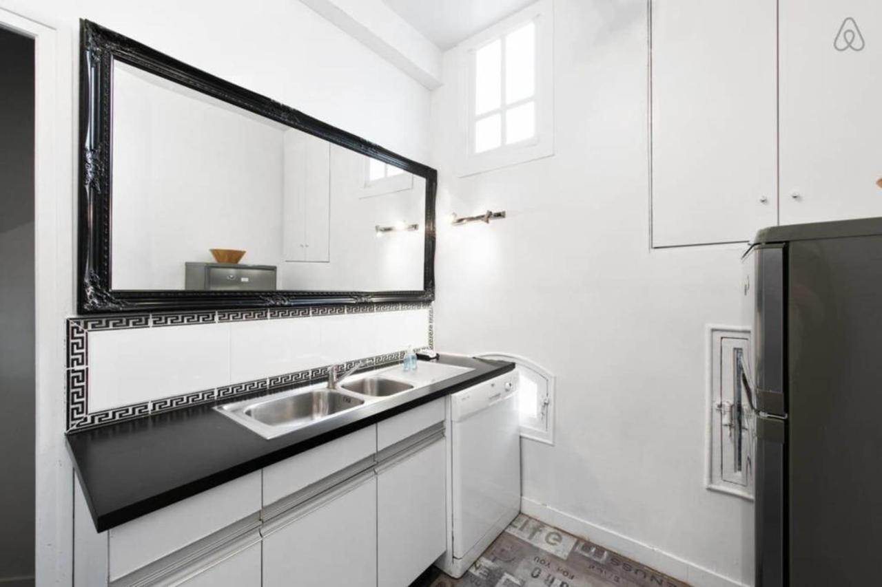 Nice 2Bed Flat With View On Champ De Mars! Paris