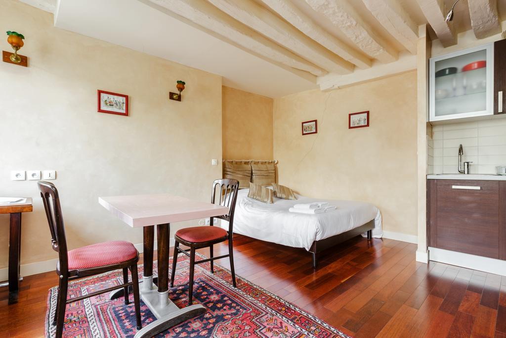 Apartment Art Deco Paris