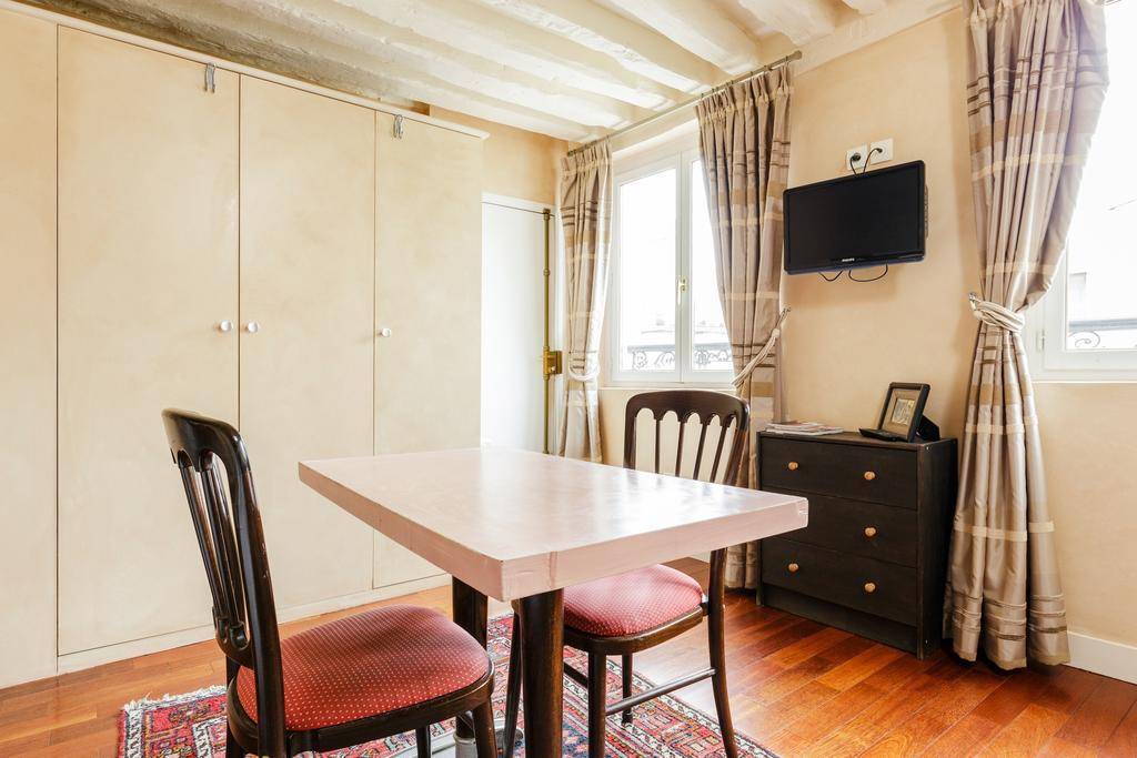 Apartment Art Deco Paris