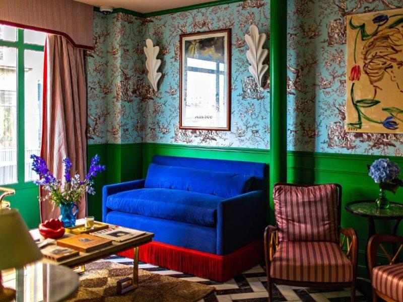 Les Deux Gares Hotel