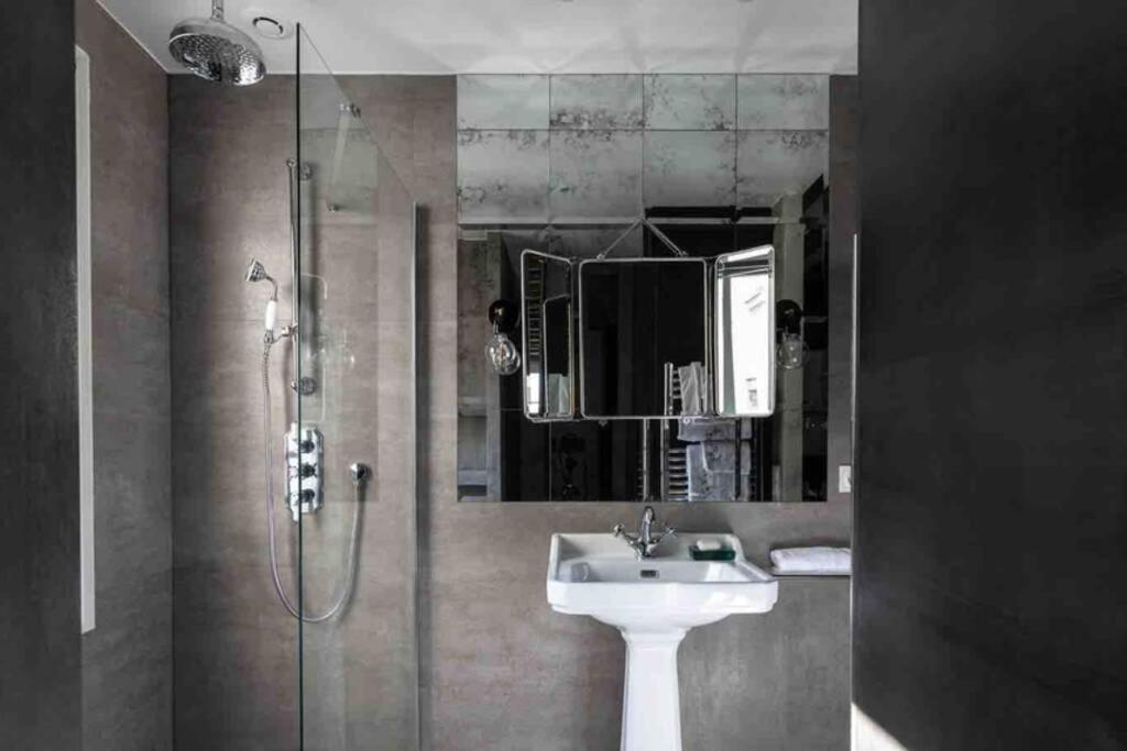 Amazing Design Flat - Le Marais - With View *