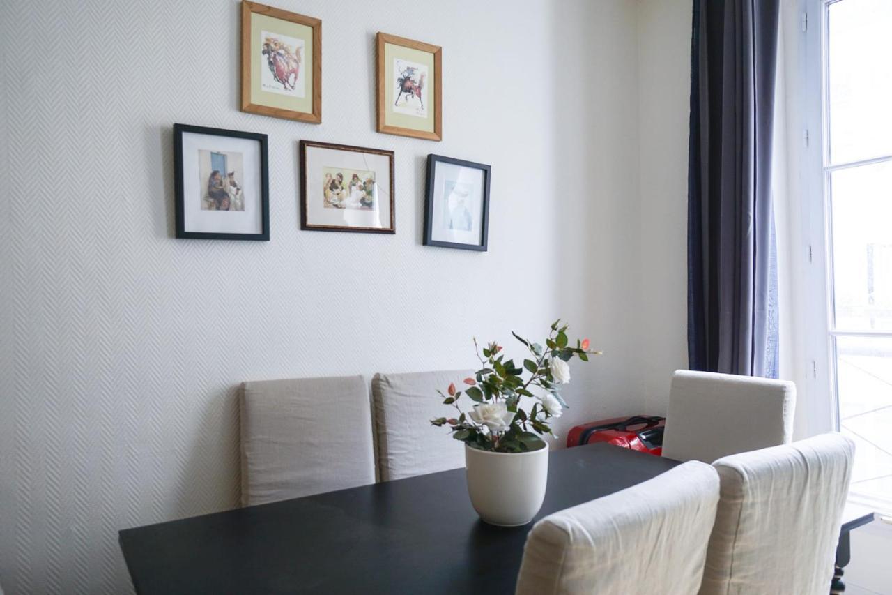 Apartment Bright In The Centre Of Paris