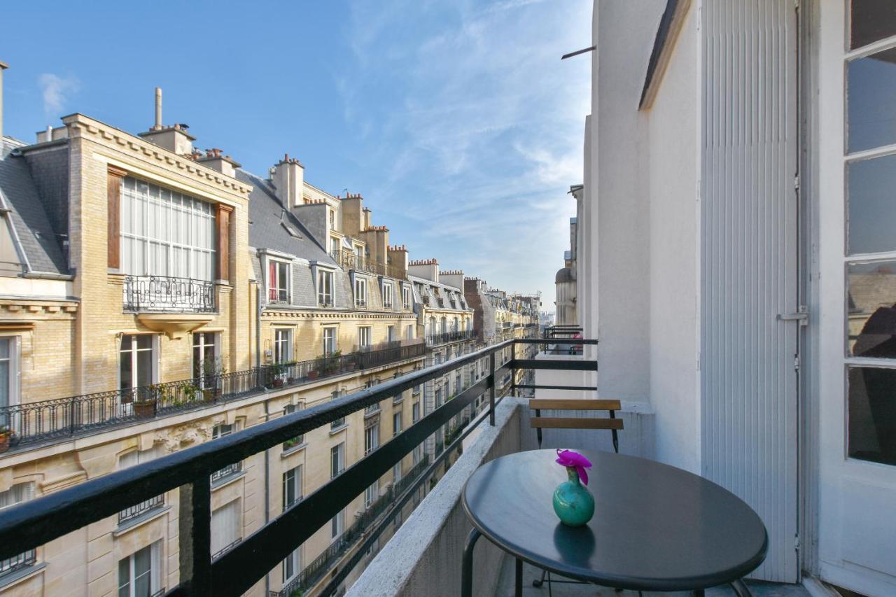 Appartement Design With Terrace By Weekome *