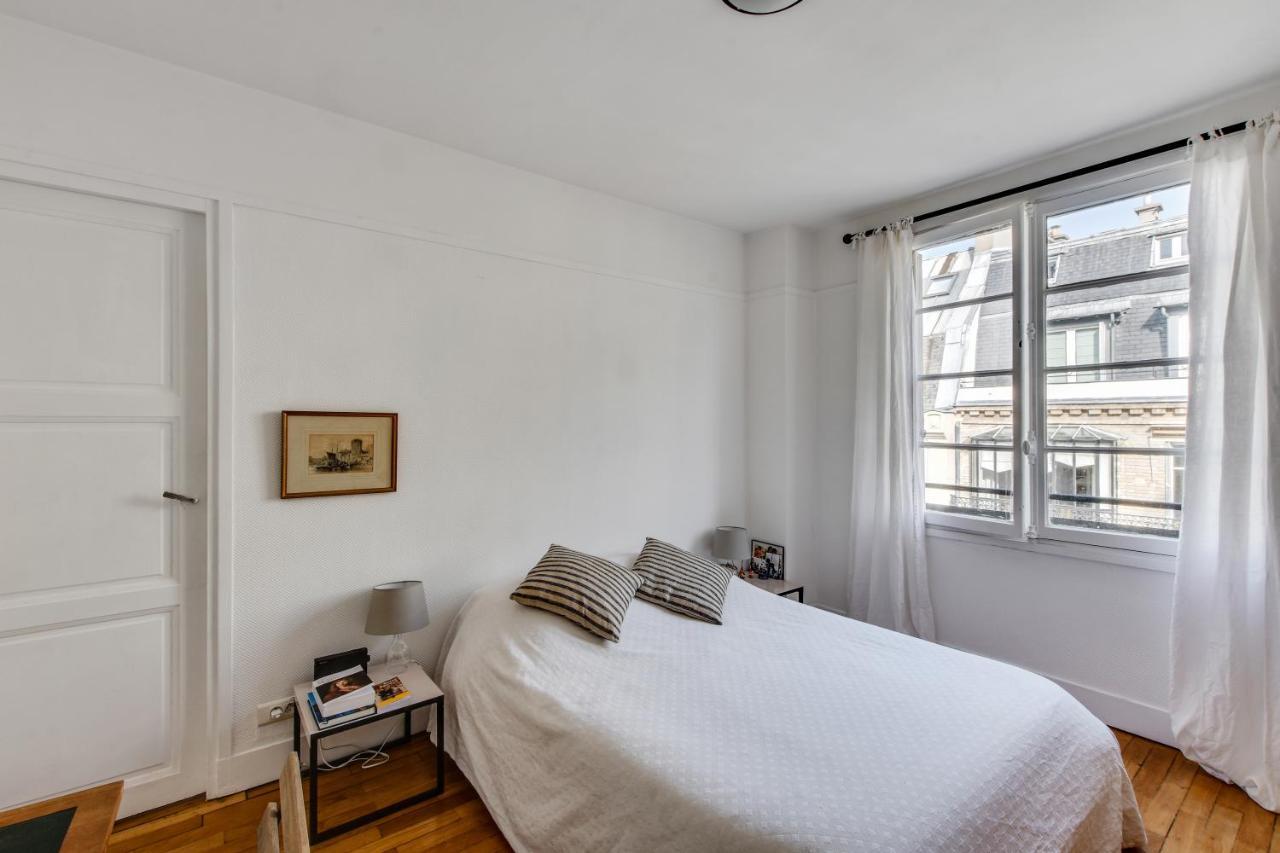 Design With Terrace By Weekome Appartement Paris
