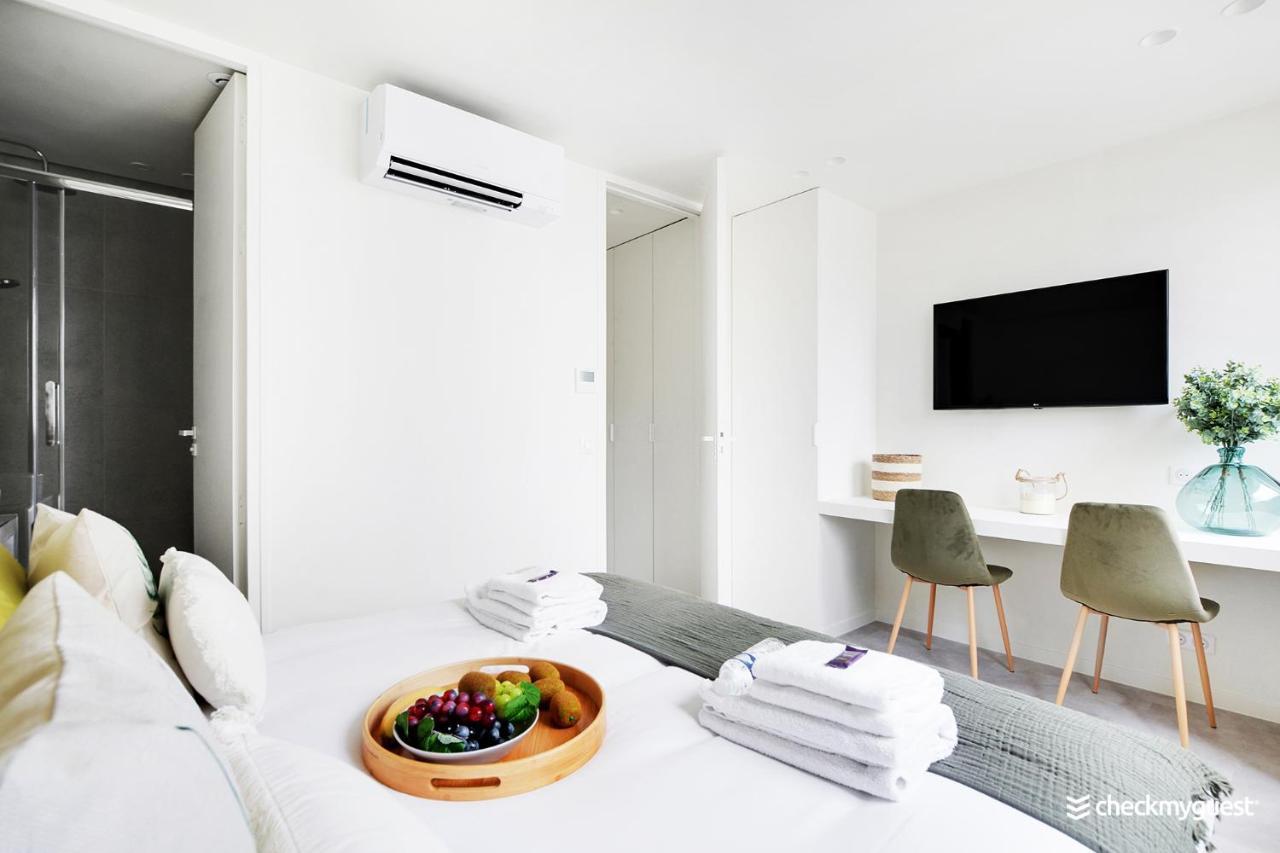Appartement Cmg Ponthieu /champs-élysées Paris