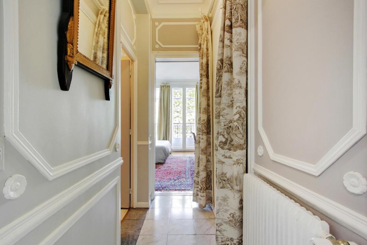 Junior Avec Balcon Et Vue Sur Arc De Triomphe Bed & Breakfast Paris