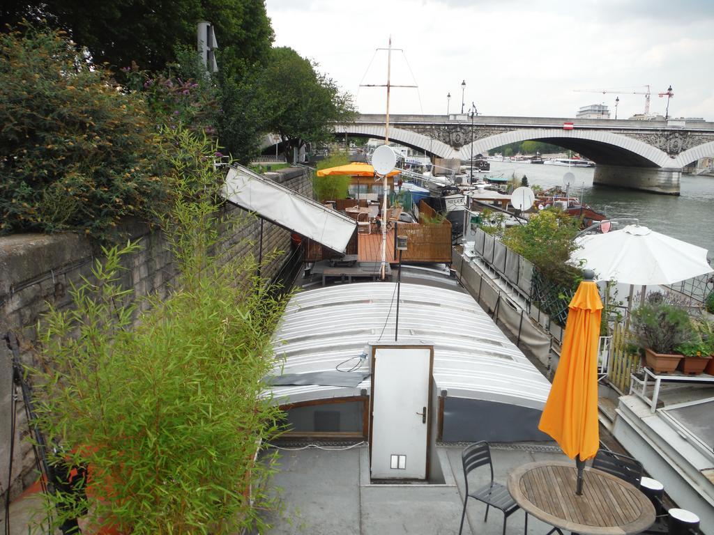 Péniche - Le Nénuphar * Paris