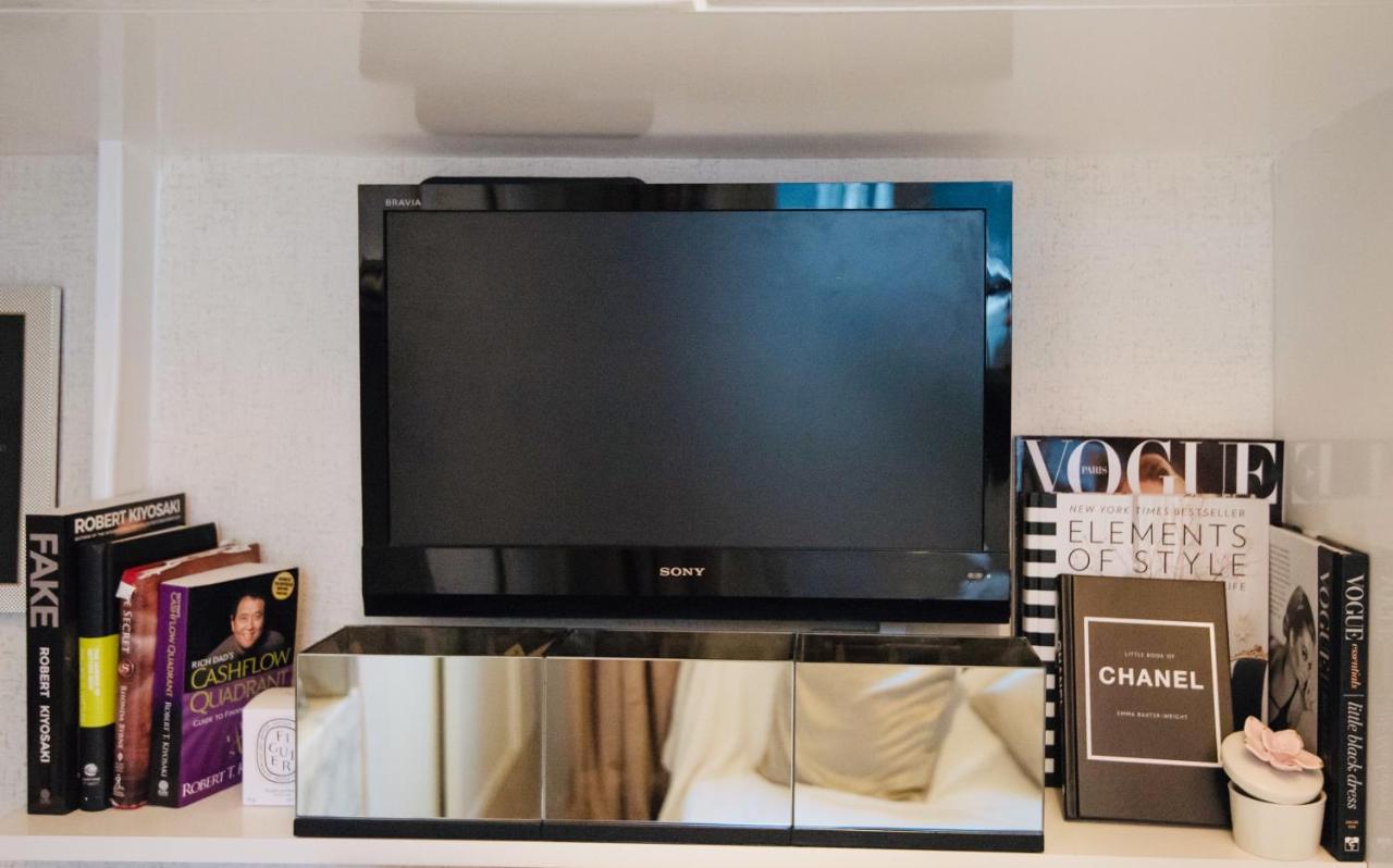 Fully Equipped In The Heart Of - Area Champs Elysées Paris