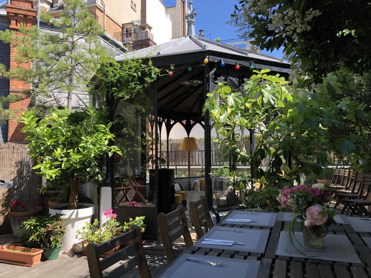 Couette-café Sourire Boutique Particulier 3*
